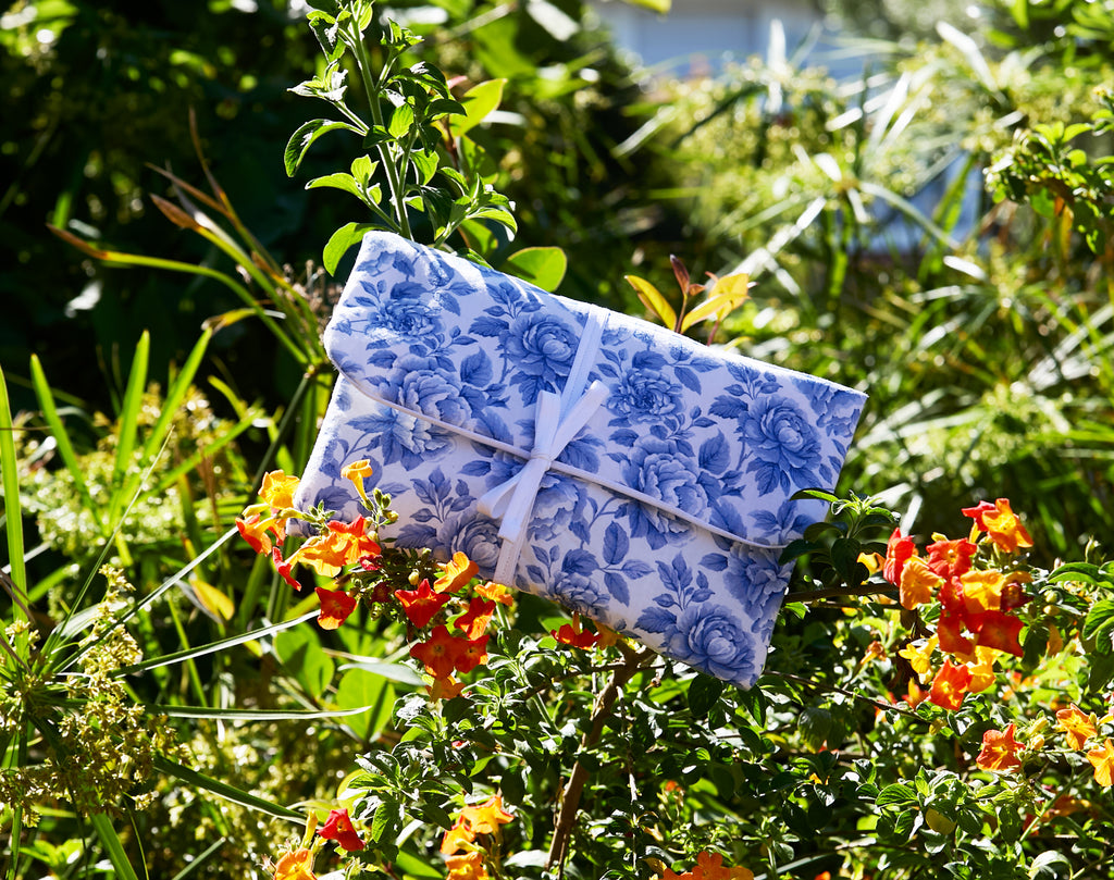 La Pochette Nouée
